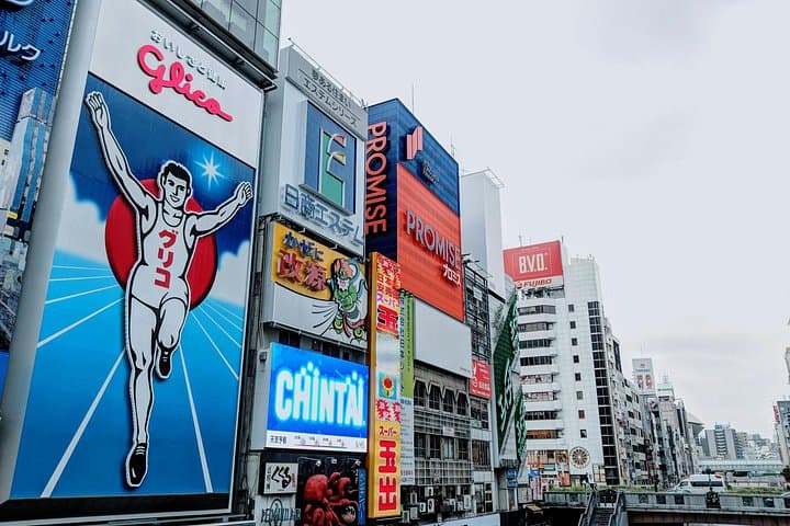 Hands-On Sushi Making and Dotonbori Street Food Tour in Osaka photo 2
