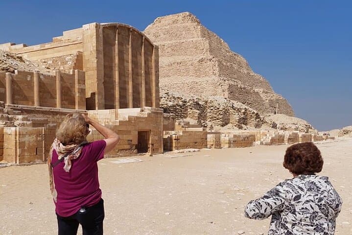 Saqqara and Memphis Day Tour: Step Pyramid Entry, Museum & Lunch