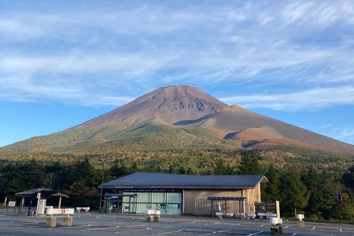 Hike to Hoei Crater on Mt Fuji — Full-Day Adventure from Mizugatsuka photo 1
