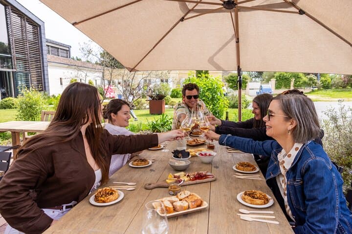 Saint-Émilion Full-Day E‑Bike Wine Tour from Bordeaux photo 3