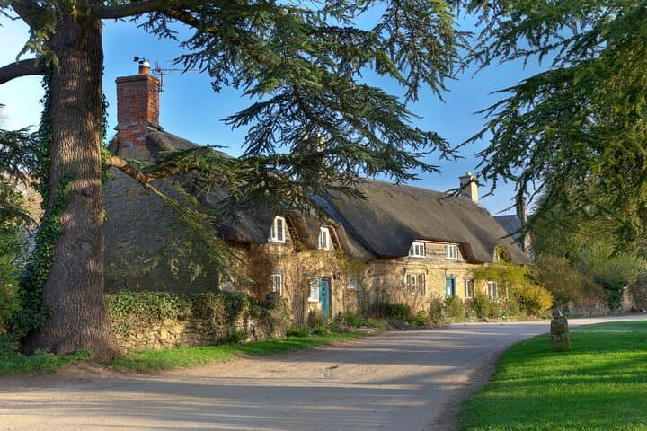Private Cotswolds Day Trip from London — Bibury, Bourton & Chipping Campden