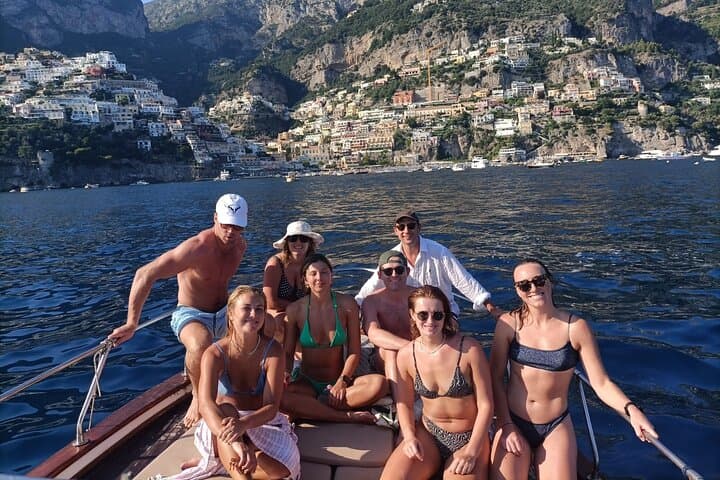 Coast-to-Coast: Private Positano to Amalfi Boat Tour Along the Sorrentine Peninsula photo 4