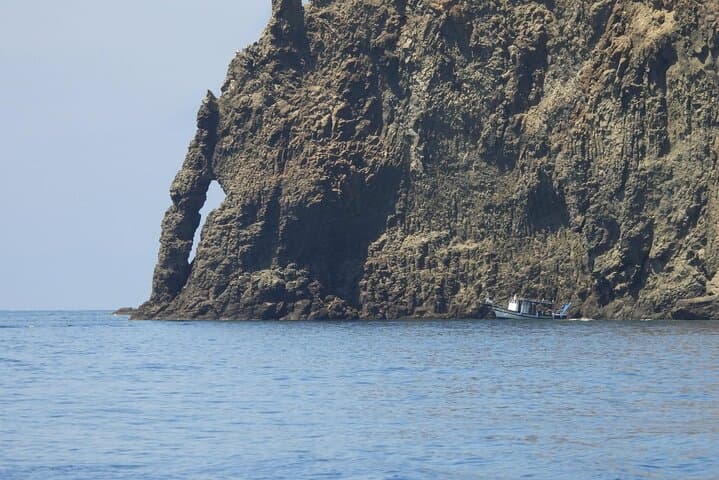 Pantelleria Boat Tour with Lunch: Swim Hidden Coves & Taste Pantesco