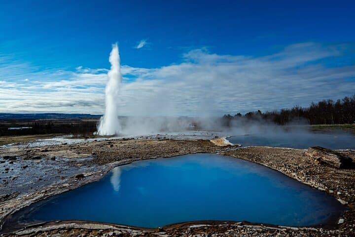 Private Golden Circle Tour from Reykjavík — Þingvellir, Geysir & Gullfoss (Customizable) photo 2