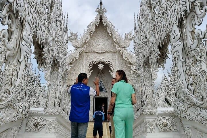 One-Day Chiang Rai Tour: White Temple, Blue Temple & Cultural Highlights photo 2