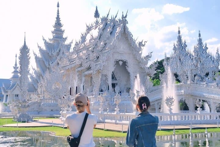 One-Day Chiang Rai Tour: White Temple, Blue Temple & Cultural Highlights photo 4