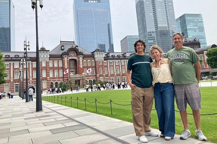From Moats to Red Brick: Imperial Palace to Tokyo Station Historical Walk photo 1