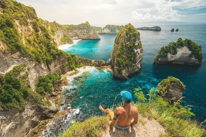 Explore Nusa Penida: Snorkeling with Manta Rays and Island Adventure photo 5