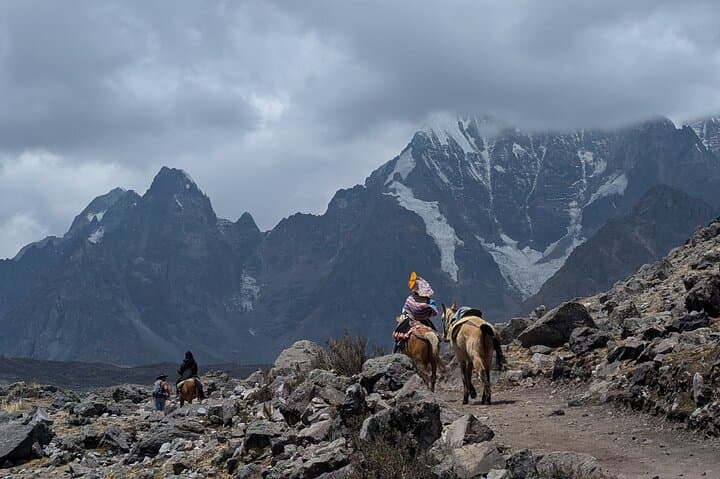 Horseback Riding to Ausangate's 7 Lakes — Full-Day Private Tour from Cusco photo 3