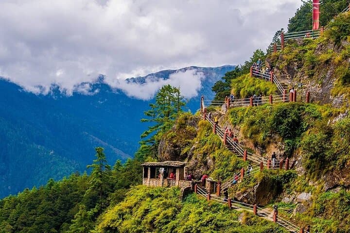 Private 8-Day Bhutan Tour: Paro, Thimphu & Phobjikha with Tiger's Nest Hike photo 3