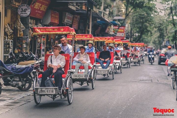 Cyclo Through Hanoi Old Quarter: Private 1–4 Hour Sightseeing Tour