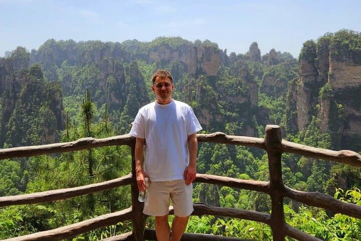 4-Day Zhangjiajie Essentials: VIP Bailong Lift & Glass Bridge Experience