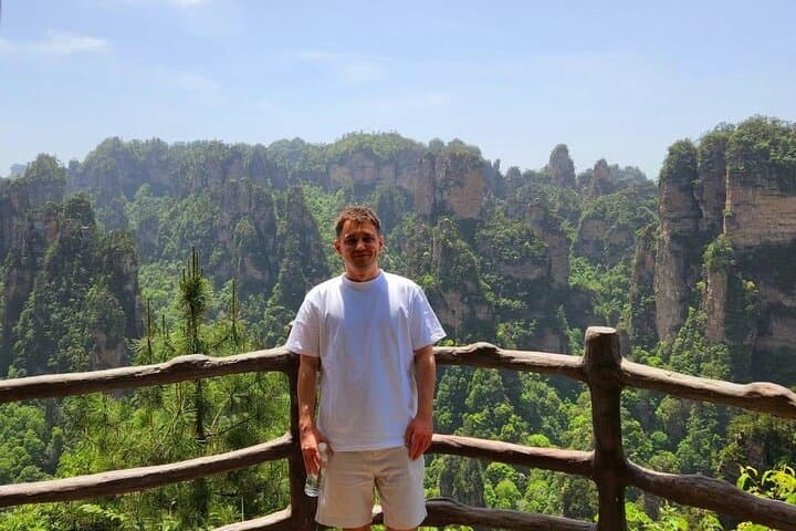 4-Day Zhangjiajie Essentials: VIP Bailong Lift & Glass Bridge Experience photo 4
