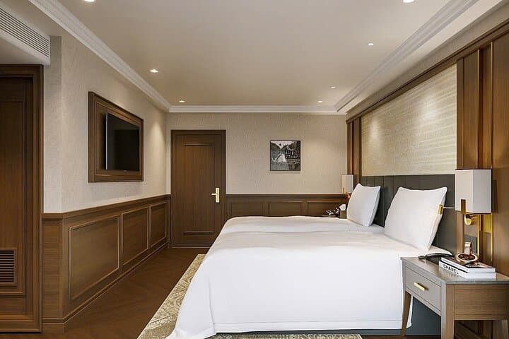 Paradise Legacy Halong Bay 2-Day Luxury Cruise — Overnight Itinerary & Practical Guide photo 4