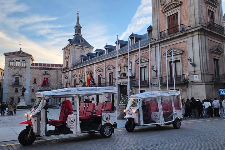 Madrid Tuk Tuk & Olé Experience: Private 1.5-Hour Electric City Tour photo 1