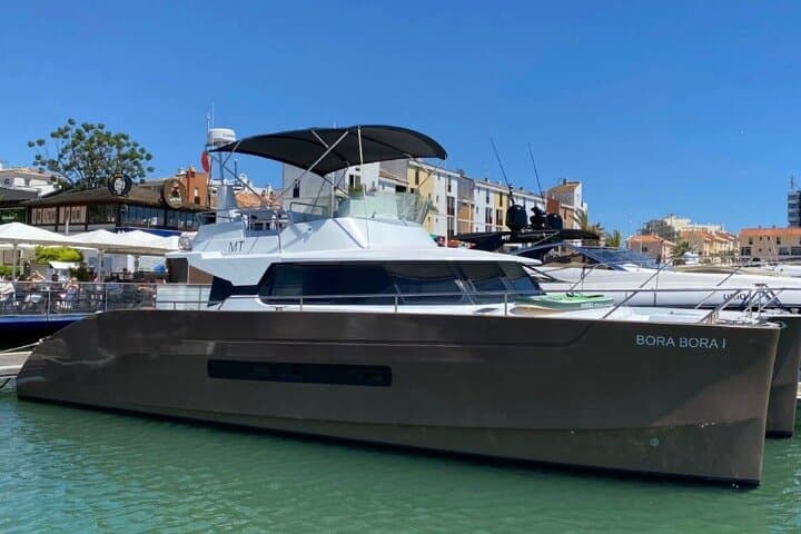 Lagoon Alvor Experience from Vilamoura Marina: Alvor Lagoon, Caves & Coastal Cruise