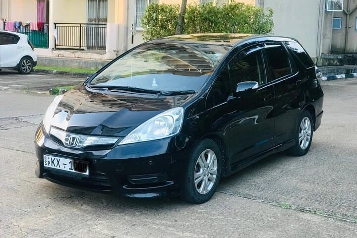 Sri Lanka Private Driver Guide: Flexible Car Hire for Touring Colombo, Kandy & the Cultural Triangle photo 4