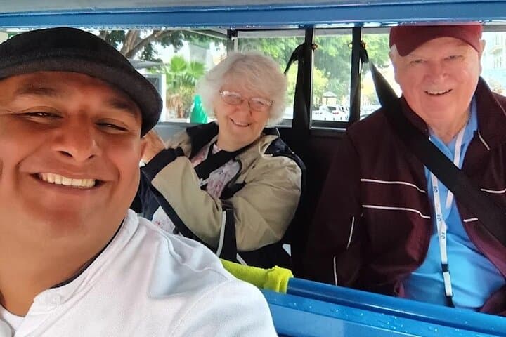 Explore Alicante by Tuk-Tuk: 70-Minute Old Town & Santa Bárbara Castle Tour