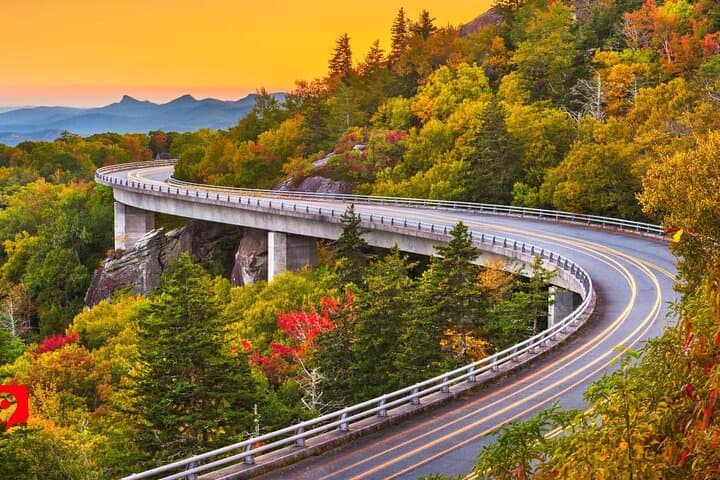 Blue Ridge Parkway Jeep Tour from Asheville: Craggy Pinnacle, Graveyard Fields & Hidden Waterfalls
