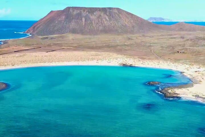 Private Yacht to Isla de Lobos from Lanzarote — Gourmet Barbecue & Snorkel photo 2