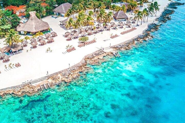 First-Time Scuba at Chankanaab: Guided Discovery Dive and Lunch in Cozumel photo 3