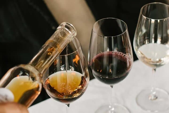 Richmond Wine & Flavor: Private Lulu Island Winery Tasting and Steveston Food Tour