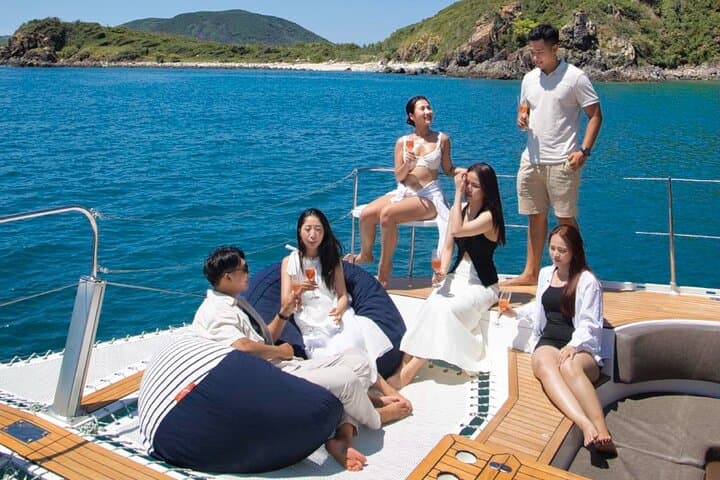 Marmoris Luxury Yacht Sunset Cruise in Nha Trang Bay photo 5