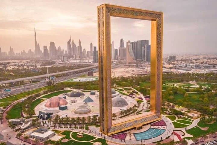 Two-Day Abu Dhabi & Dubai Sightseeing: Sheikh Zayed Mosque to Burj Khalifa photo 4