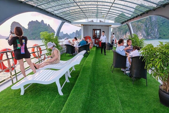 Halong Bay Discovery Cruise: Luxury One-Day Lan Ha Bay Experience photo 6