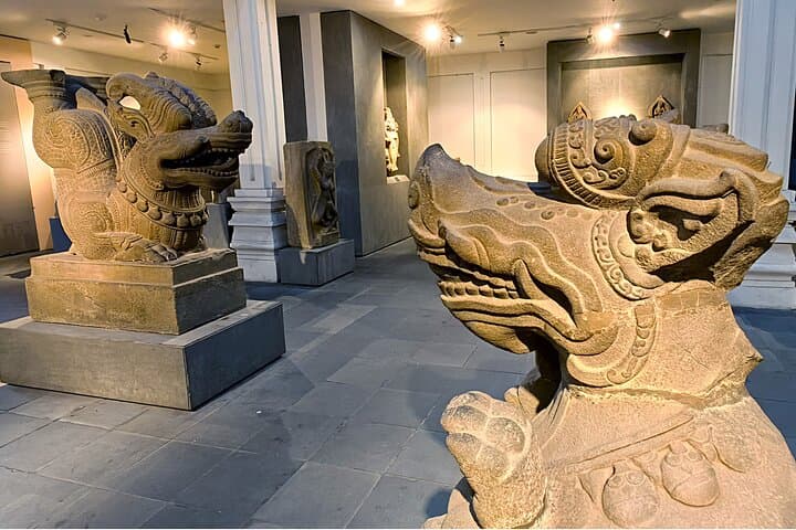 Marble Mountains, Lady Buddha & Cham Museum: Full-Day Cultural Hike from Da Nang