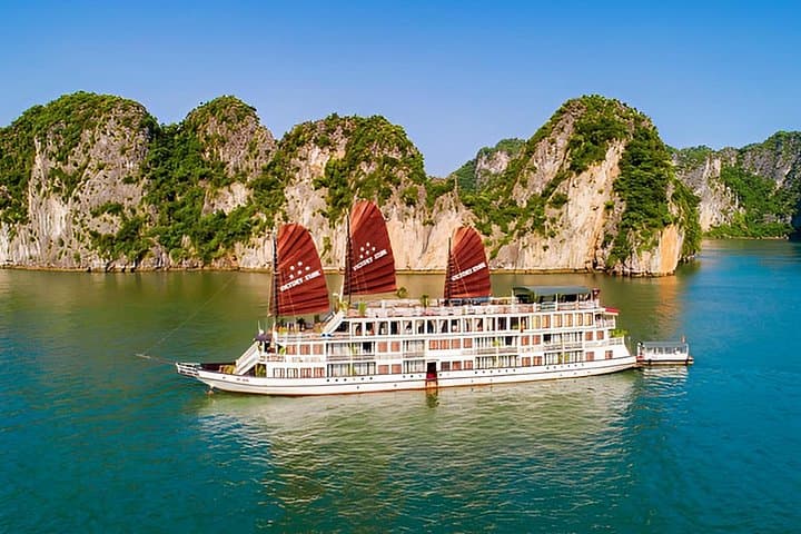 Arcady Boutique Cruise: 2-Day Halong Bay Discovery with Titop & Sung Sot photo 1