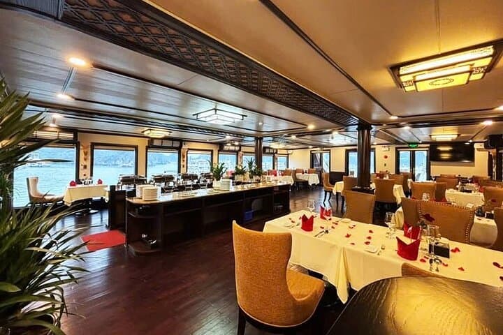 Arcady Boutique Cruise: 2-Day Halong Bay Discovery with Titop & Sung Sot photo 4