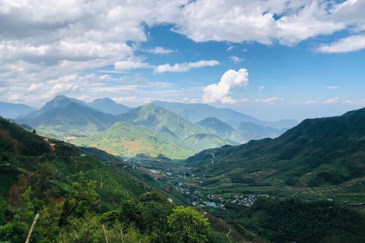 Sapa Motorbike Tour to Silver Waterfall and O Quy Ho Pass — Fanxipan Views