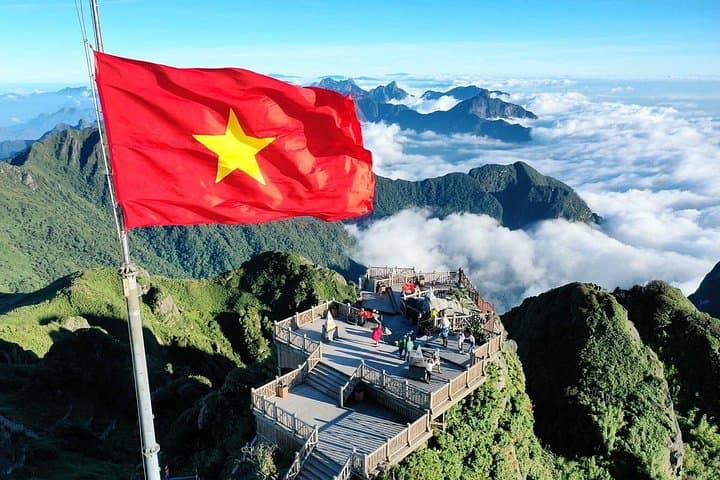Fansipan & Sapa 2-Day Tour: Cable Car to Fansipan, Rice Terraces & Village Trek photo 1
