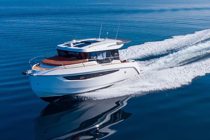 Set Sail on the Adriatic: A Luxurious Yacht Tour from Split