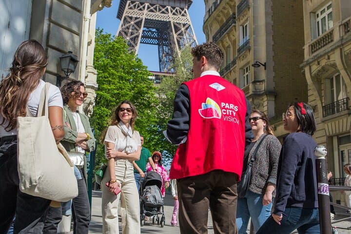 Skip-the-Line Eiffel Tower Access to 2nd Floor or Summit with Seine Cruise photo 2