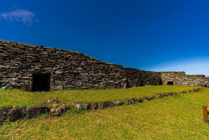 Birdman Quest Full-Day Tour — Orongo, Rano Kau & Moai of Rapa Nui photo 2