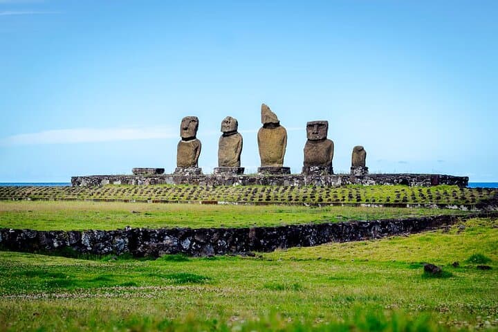 Birdman Quest Full-Day Tour — Orongo, Rano Kau & Moai of Rapa Nui photo 6