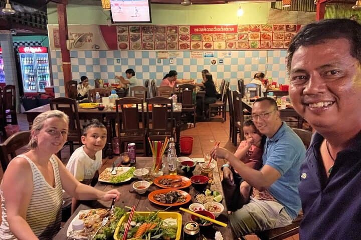 Siem Reap Street Food & Craft Cocktails: Tuk‑Tuk Night Tour of Hidden Local Gems photo 2