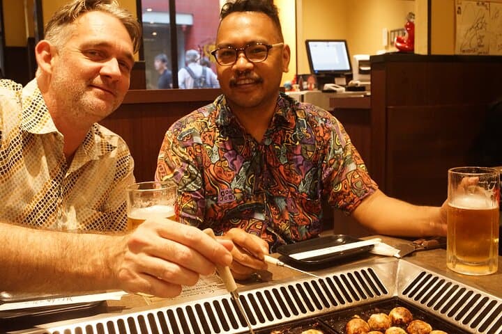 Osaka Indie Music and Local Dinner Adventure: Private Nightlife Tour photo 2