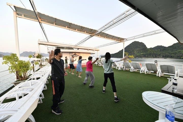 2-Day Lan Ha & Halong Bay Cruise from Hanoi — Sapphire Cruise Balcony Cabin Experience photo 4