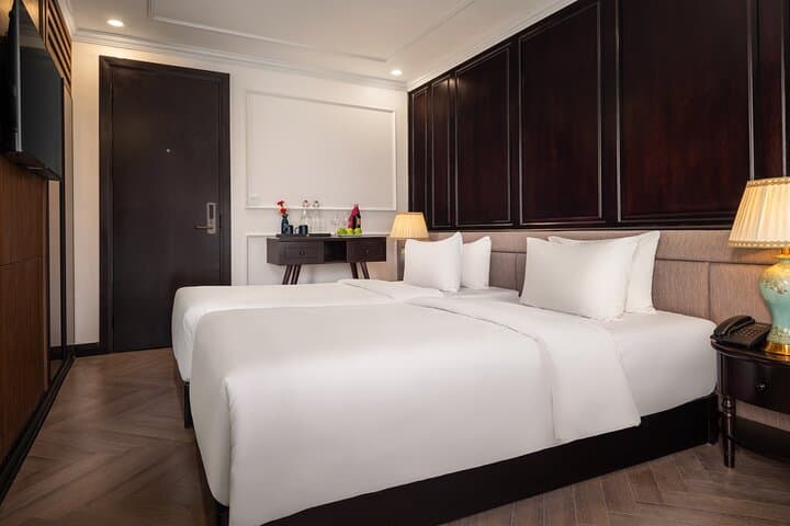 Luxury 2-Day Halong & Lan Ha Bay Cruise with Private Balcony—Kayaking, Caves & Cooking Class photo 3