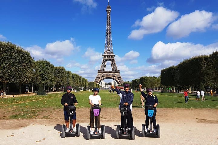 Paris Private Family Segway Tour: Morning Guided Ride from UNESCO photo 2