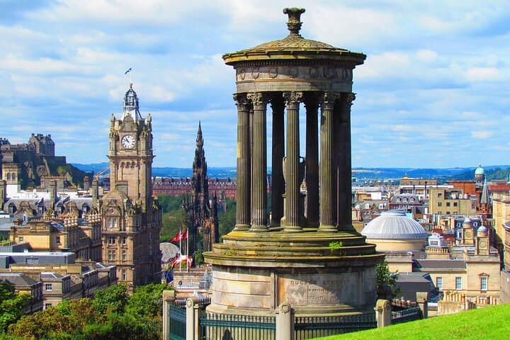 Edinburgh Self-Guided Audio Tour: Royal Mile, Arthur's Seat & Hidden Histories