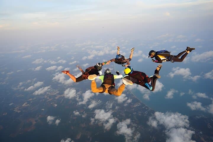 Tandem Skydiving Pattaya: 13,000-Foot Freefall Over the Gulf photo 5