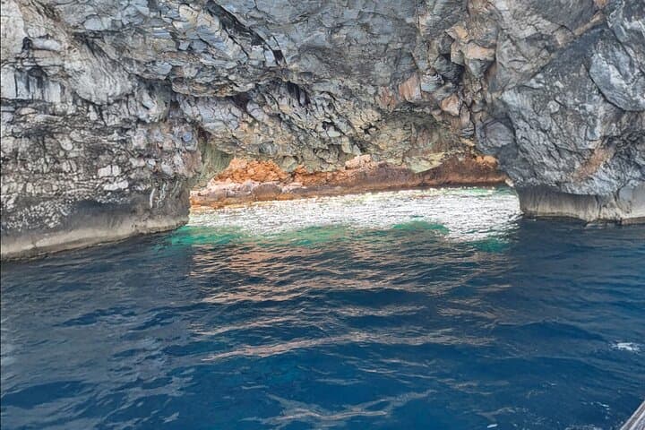 Pirate Caves & Blue Lagoon Boat Trip in Paros: Snorkel, Swim, Sip Local Wine photo 4