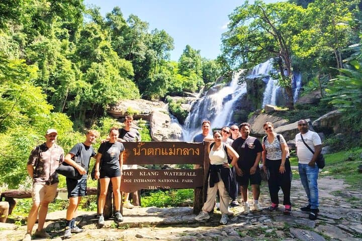 Doi Inthanon Day Trip: Waterfalls, Hill Tribe Markets & Thailand’s Highest Peak