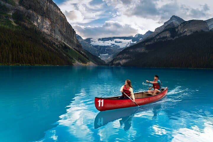 Moraine Lake & Lake Louise: A Small-Group Full-Day Banff Secrets Tour photo 2