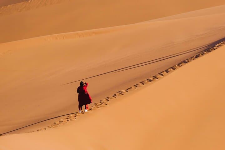 Sunset Dunes and Silk Road Ruins: Turpan 4WD Private Kumtag Desert Tour