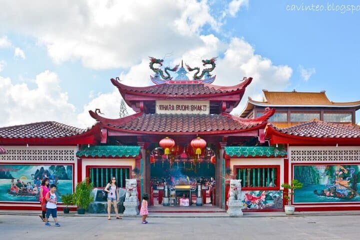 Private Driver Tour in Batam: Barelang Bridge, Galang Island & Beach Water Sports photo 3